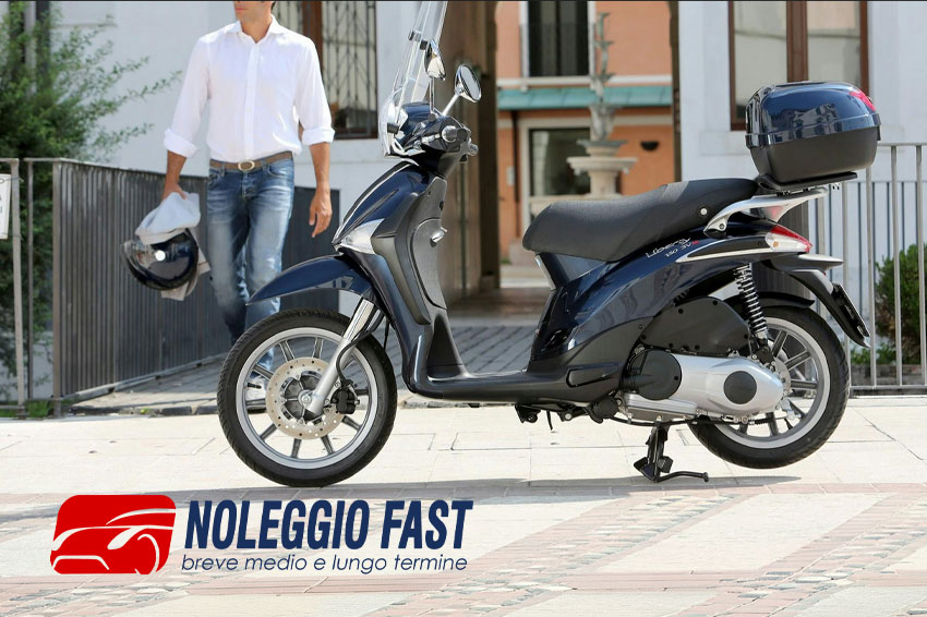 Scooter - Noleggia, accendi, esplora. La città è tua!  <br>Prenota il tuo scooter 